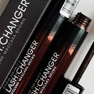 ریمل زرشکی اور بیوتی